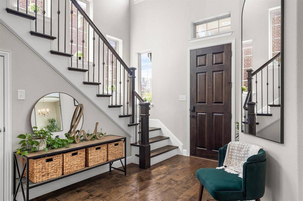 910 Kirby Drive, Argyle, TX 76226