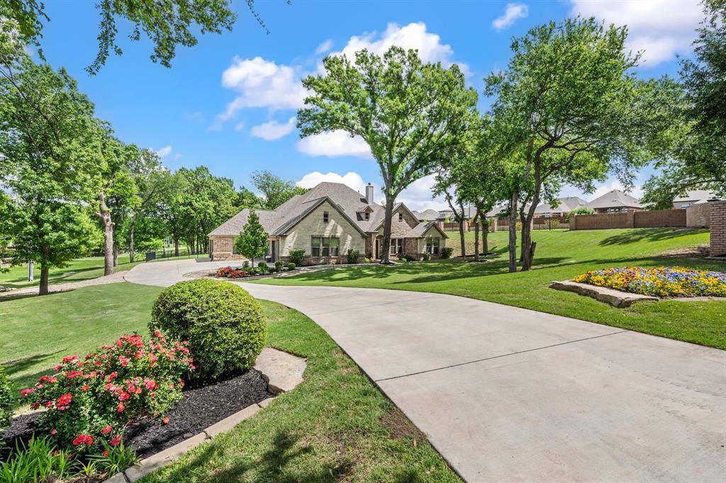 120 Riverbend Estates Drive, Fort Worth, TX 76112