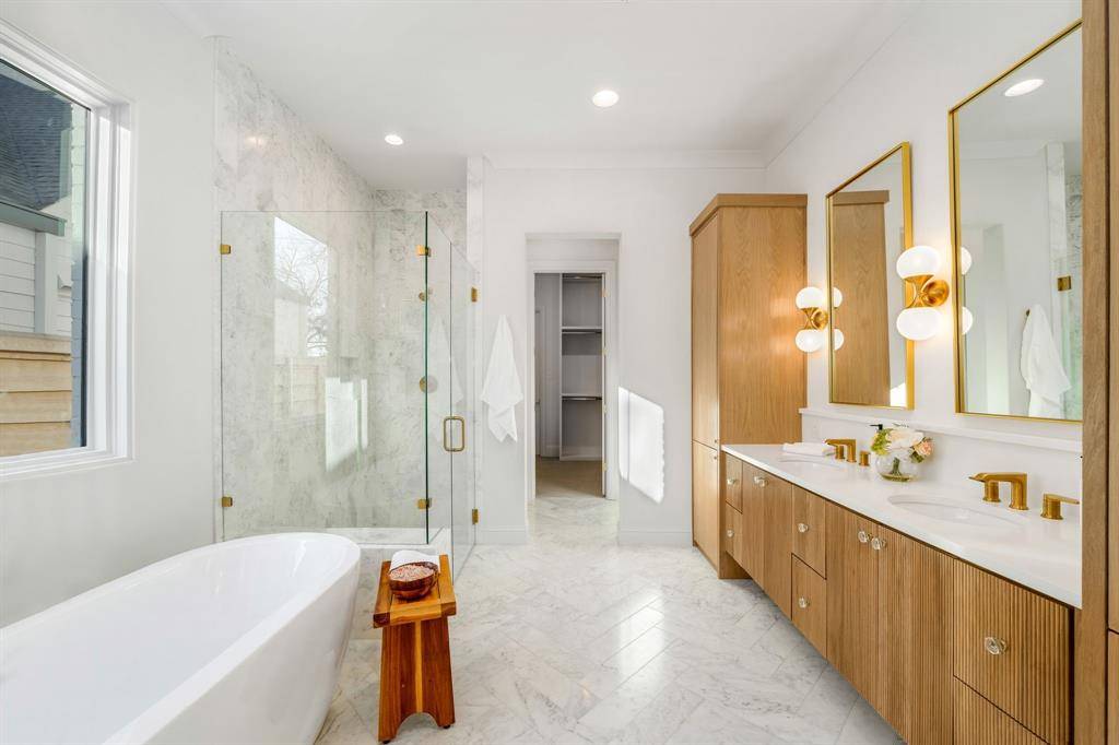 3884 Durango Drive, Dallas, TX 75220