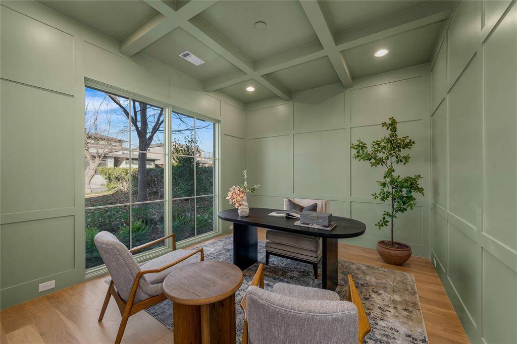 3884 Durango Drive, Dallas, TX 75220