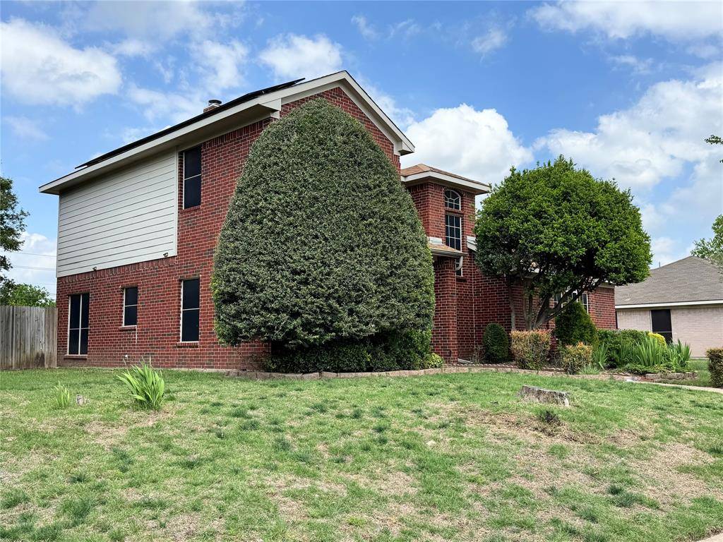 513 Shannon Circle, Desoto, TX 75115