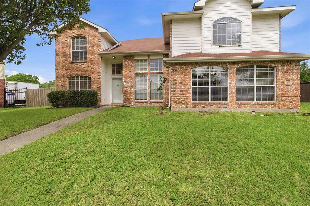 531 Pecan Leaf Drive, Lancaster, TX 75146
