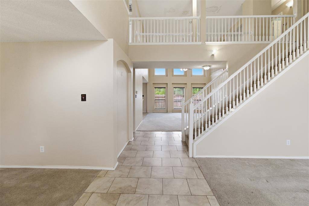 531 Pecan Leaf Drive, Lancaster, TX 75146