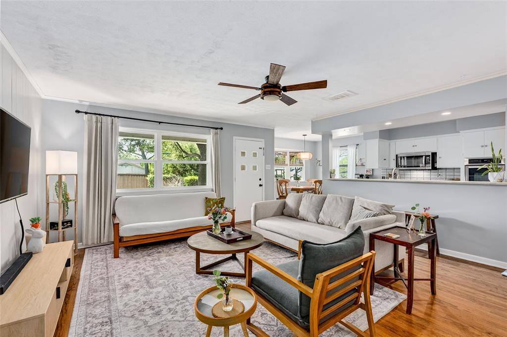 10838 Caprock Circle, Dallas, TX 75218