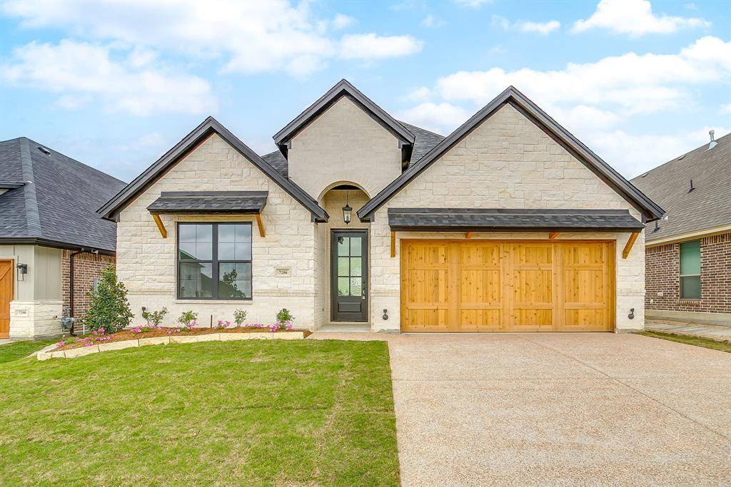 7286 Velvetleaf, Benbrook, TX 76126