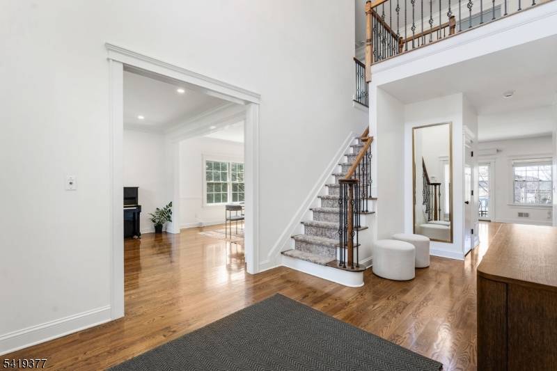 2 Himsl Ct, West Orange Twp., NJ 07052