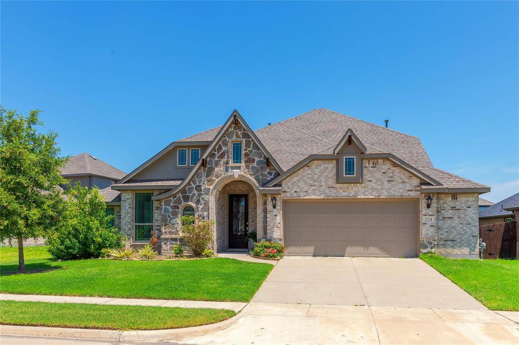 324 Roscoe Drive, Fate, TX 75087