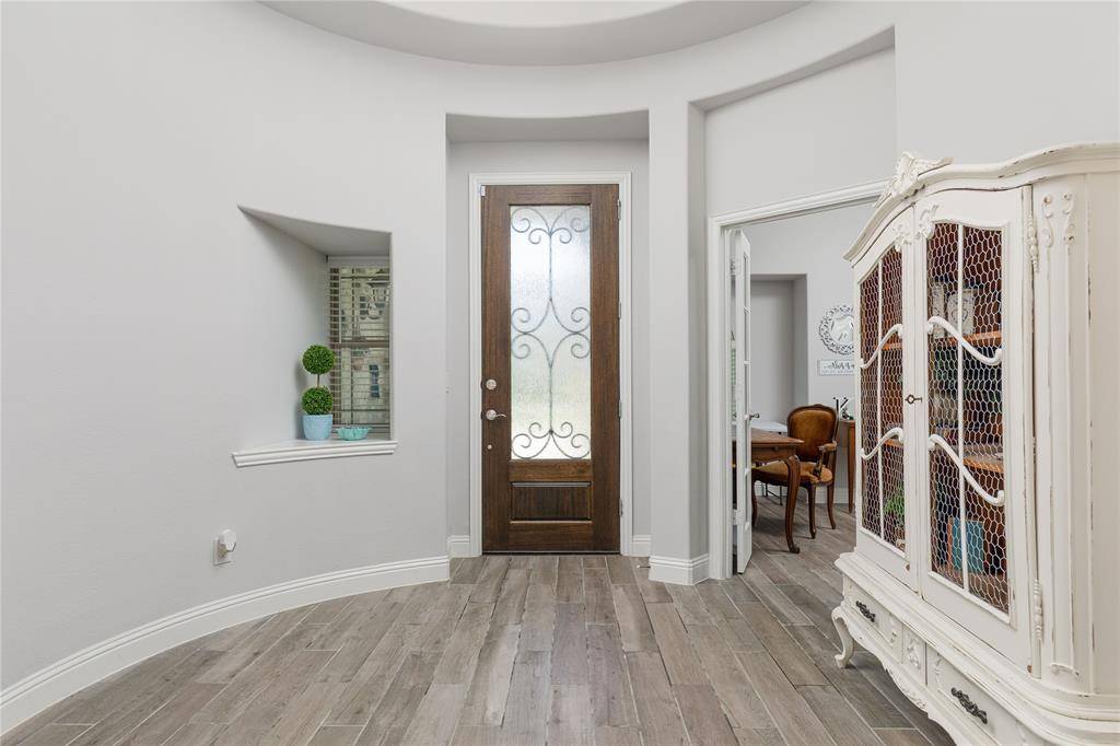 324 Roscoe Drive, Fate, TX 75087