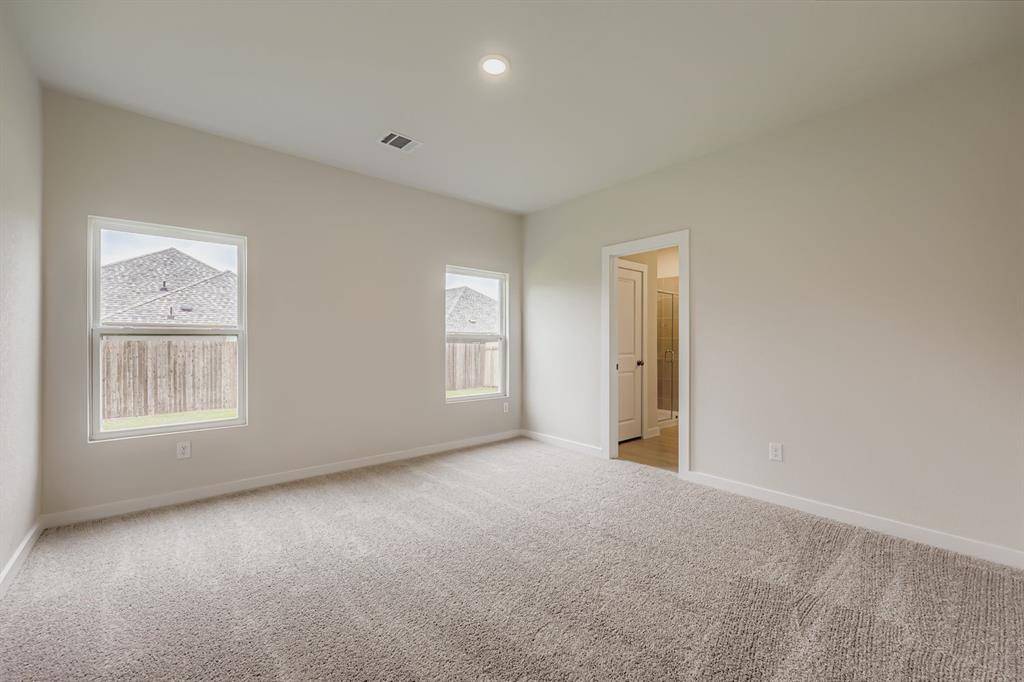 1009 Park Oak Lane, Crowley, TX 76036