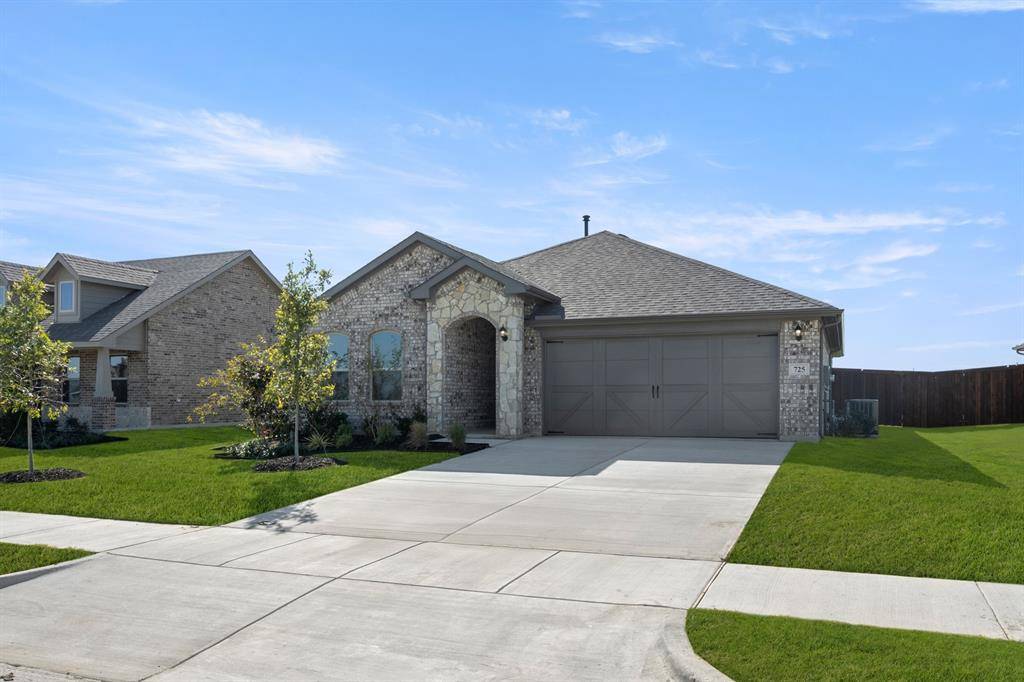 725 Scarlet Sage, Waxahachie, TX 75165