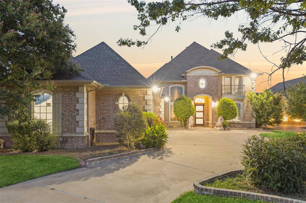 6308 Estates Lane, Fort Worth, TX 76137
