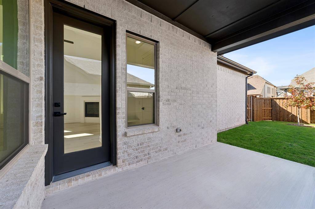 1842 Cole Road, Van Alstyne, TX 75495