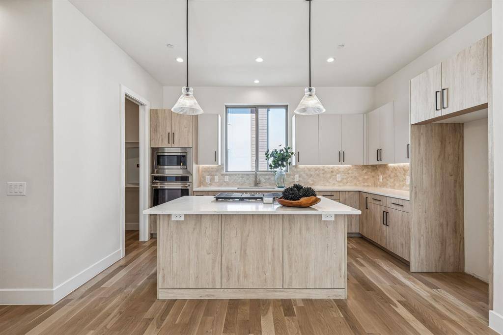 13900 Noel Road #202, Dallas, TX 75240