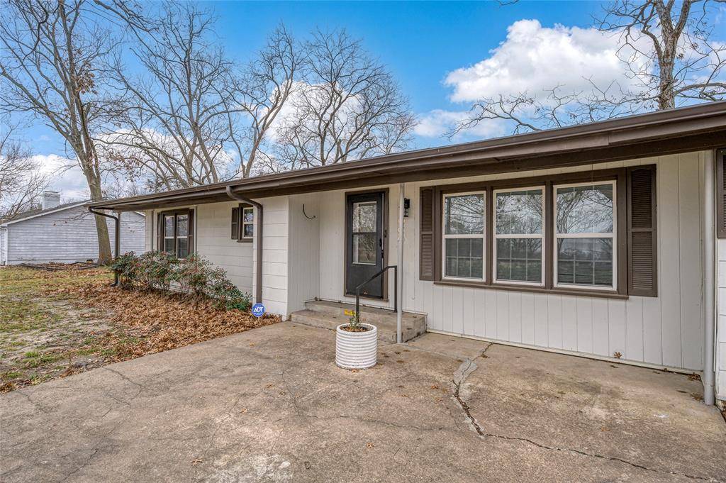 903 Lynn Street, Bonham, TX 75418