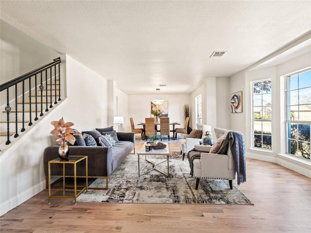 6709 Thornbury Drive, Plano, TX 75024