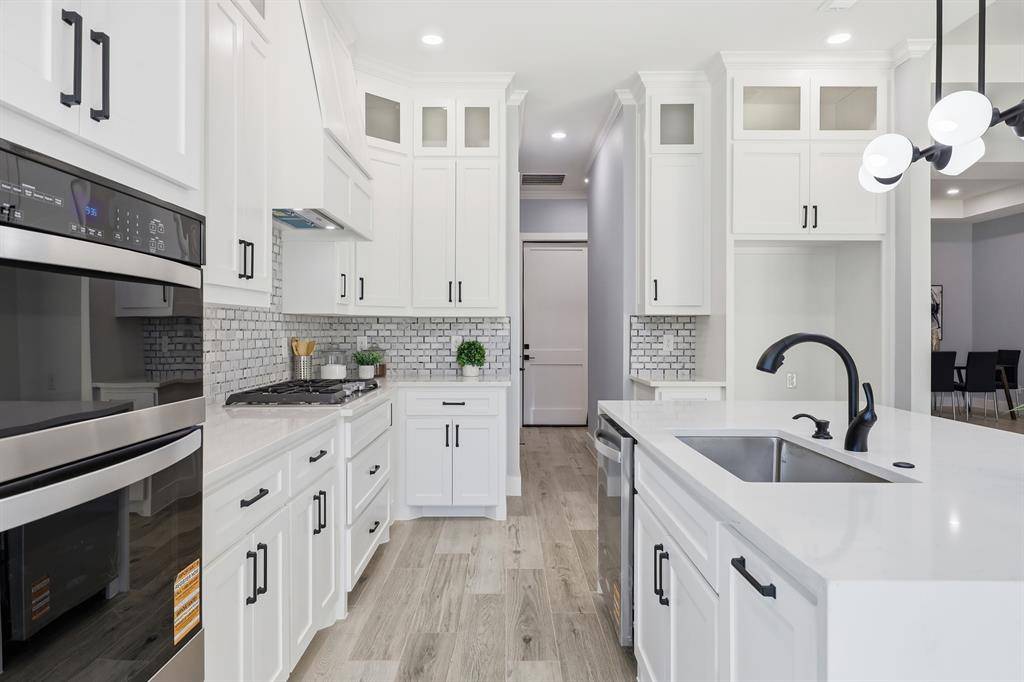 707 Ross Trail, Arlington, TX 76012