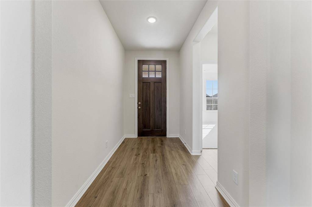 3511 Helena Street, Gainesville, TX 76240