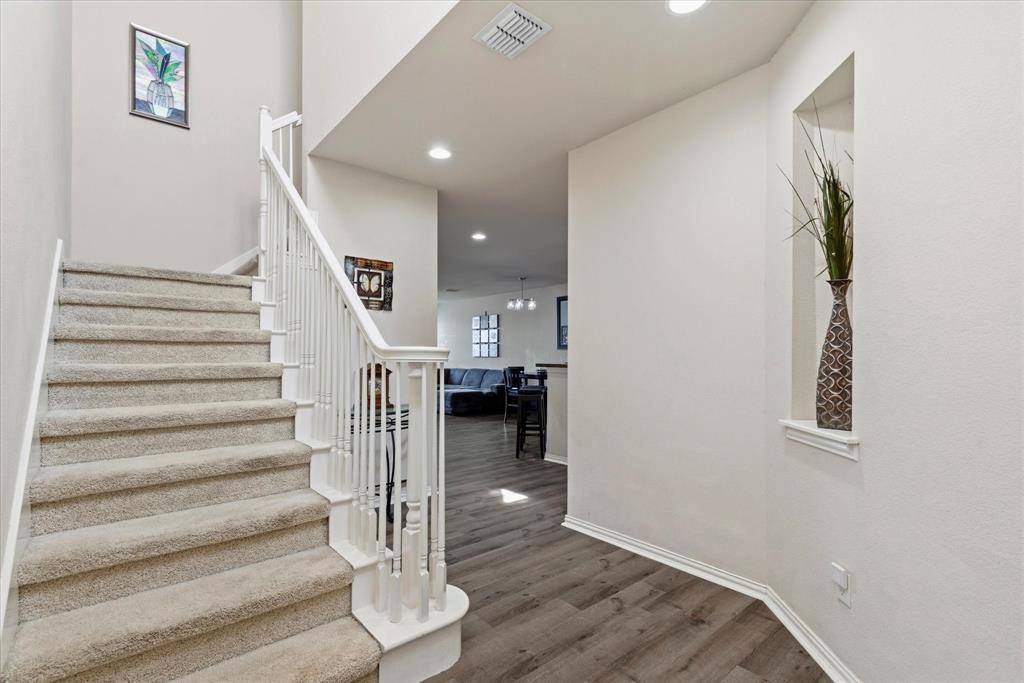 1857 Brookview Drive, Carrollton, TX 75007