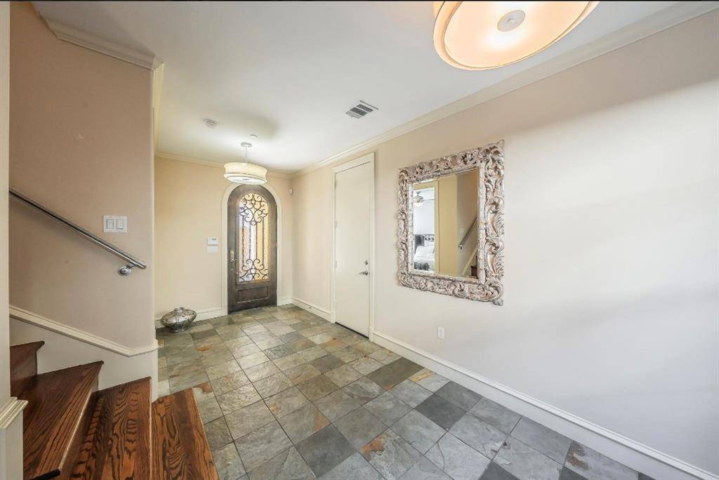 3827 Holland Avenue #B, Dallas, TX 75219