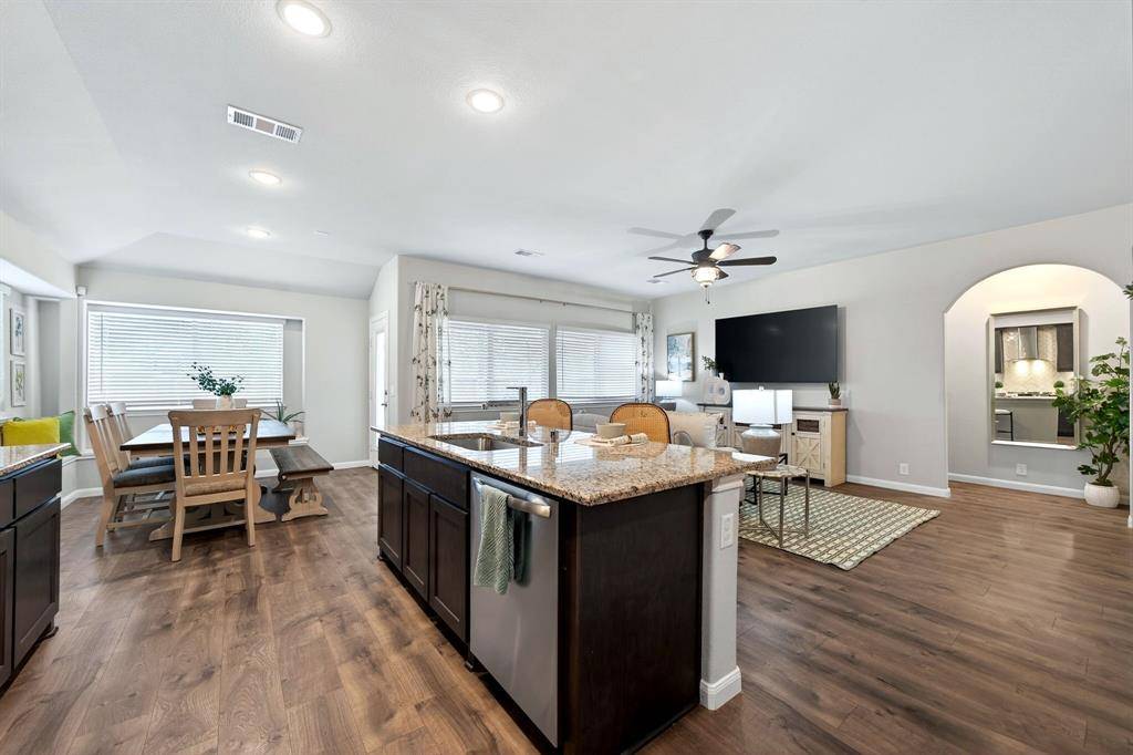 532 Lucas Lane, Lavon, TX 75166