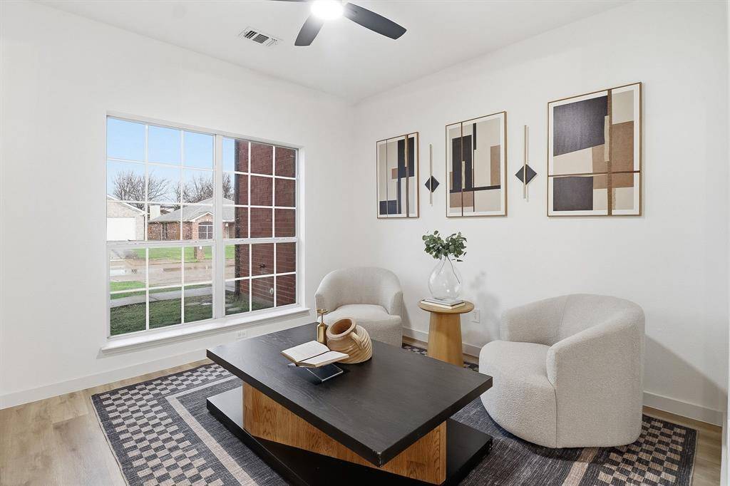 611 Joy Lane, Mansfield, TX 76063