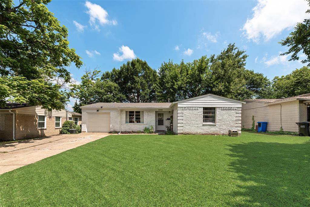 3008 Albany Drive, Mesquite, TX 75150