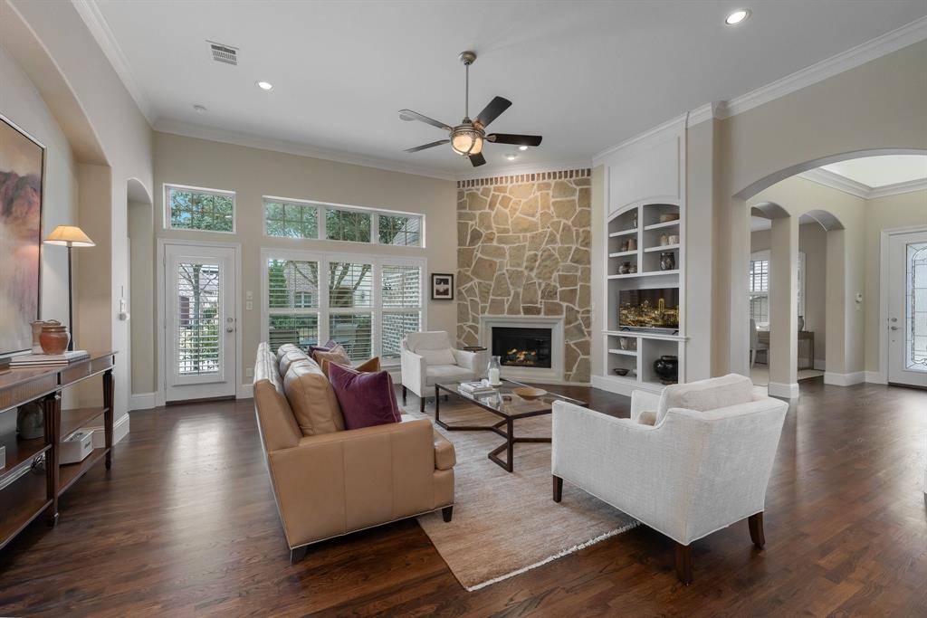 6166 Stapleford Circle, Dallas, TX 75252