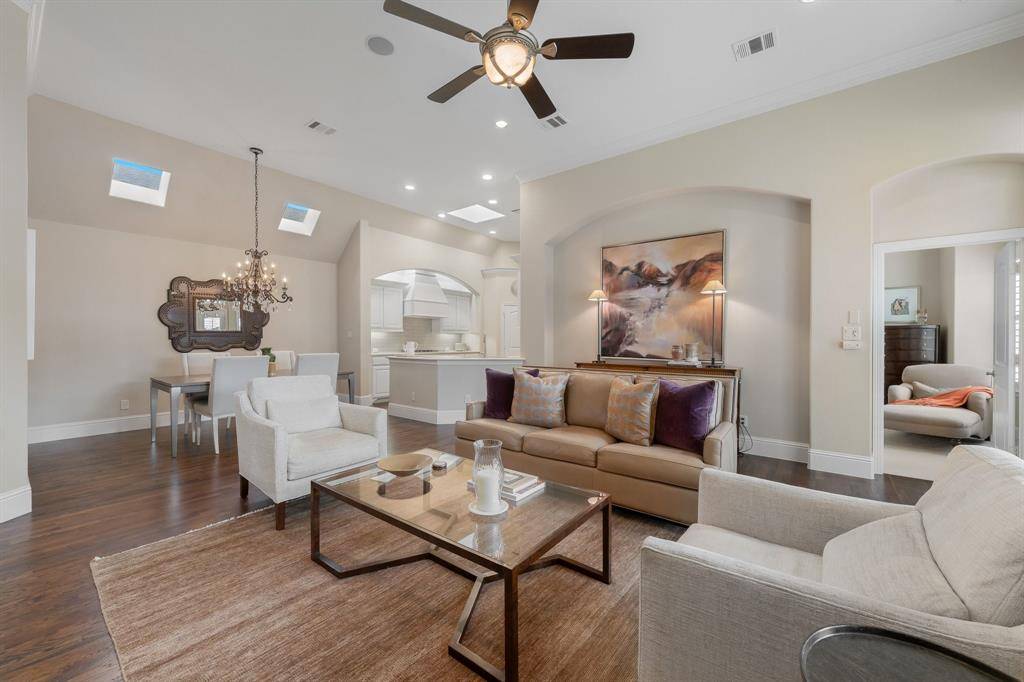 6166 Stapleford Circle, Dallas, TX 75252