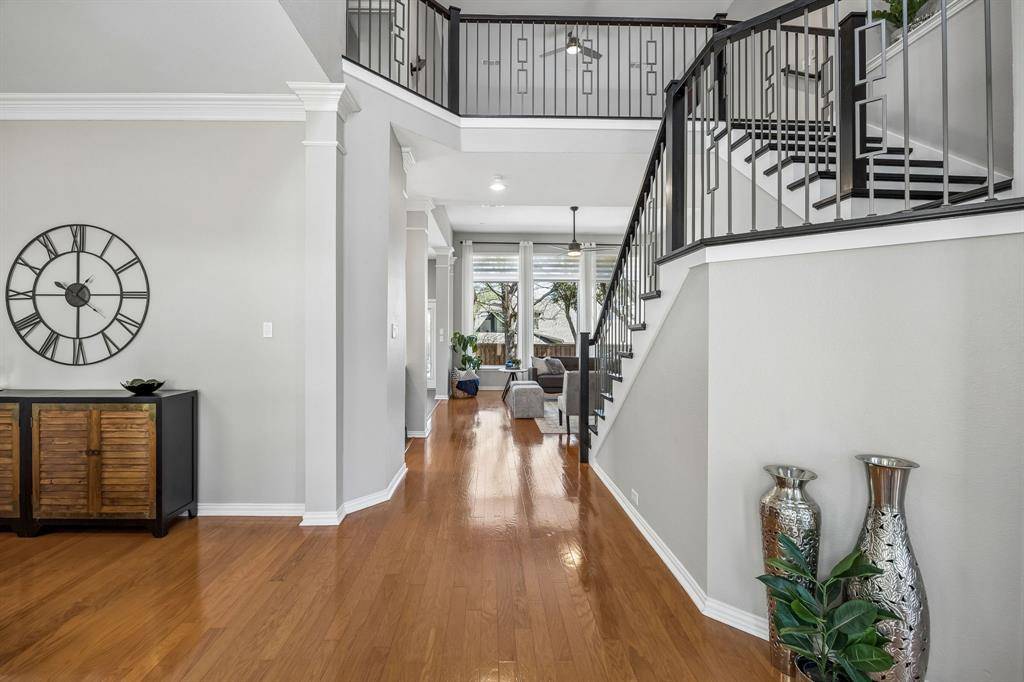 900 Water Oak Drive, Grapevine, TX 76051