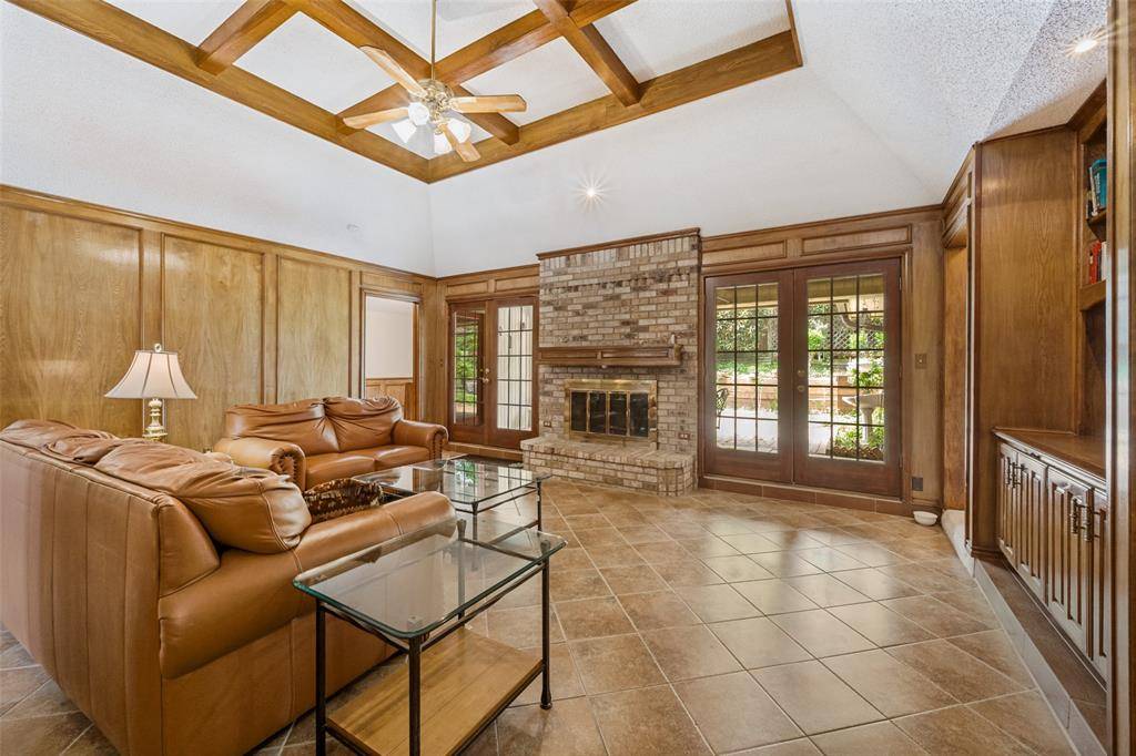 3910 Cross Bend Court, Arlington, TX 76016