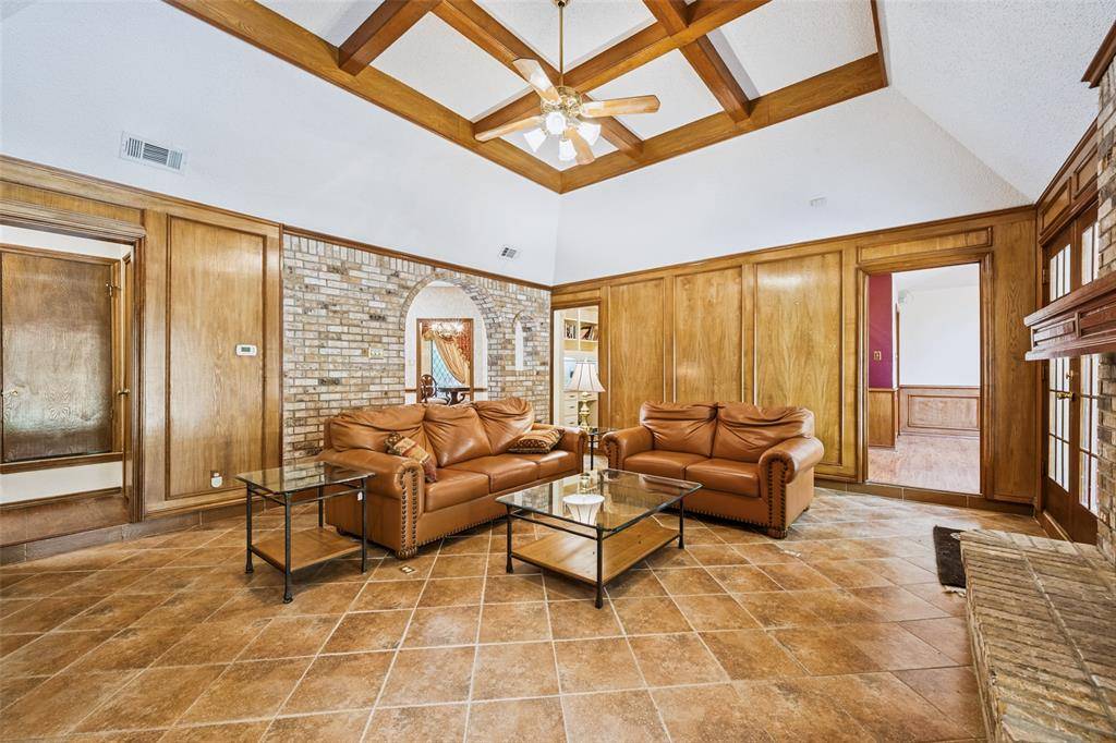 3910 Cross Bend Court, Arlington, TX 76016