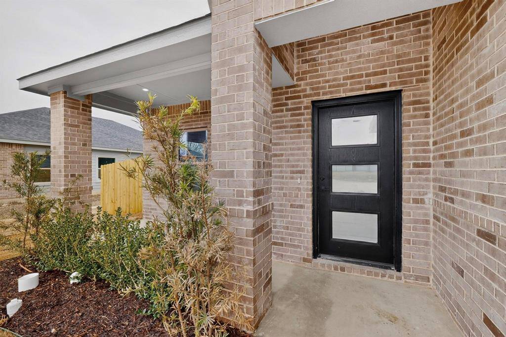 10182 Budtime Lane, Dallas, TX 75217