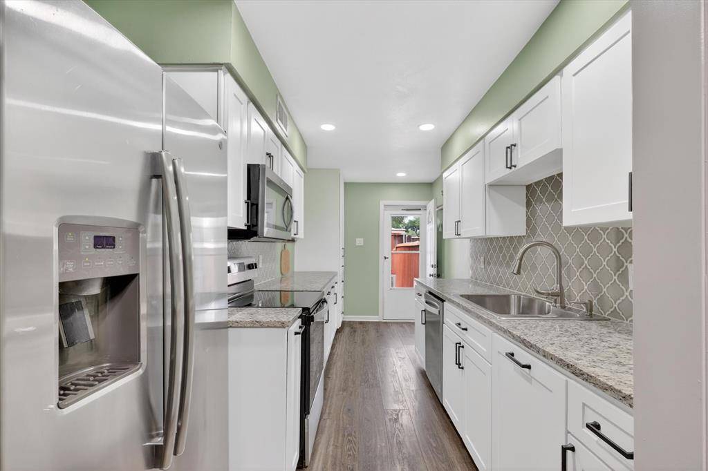 13635 Weald Green Street, Dallas, TX 75240