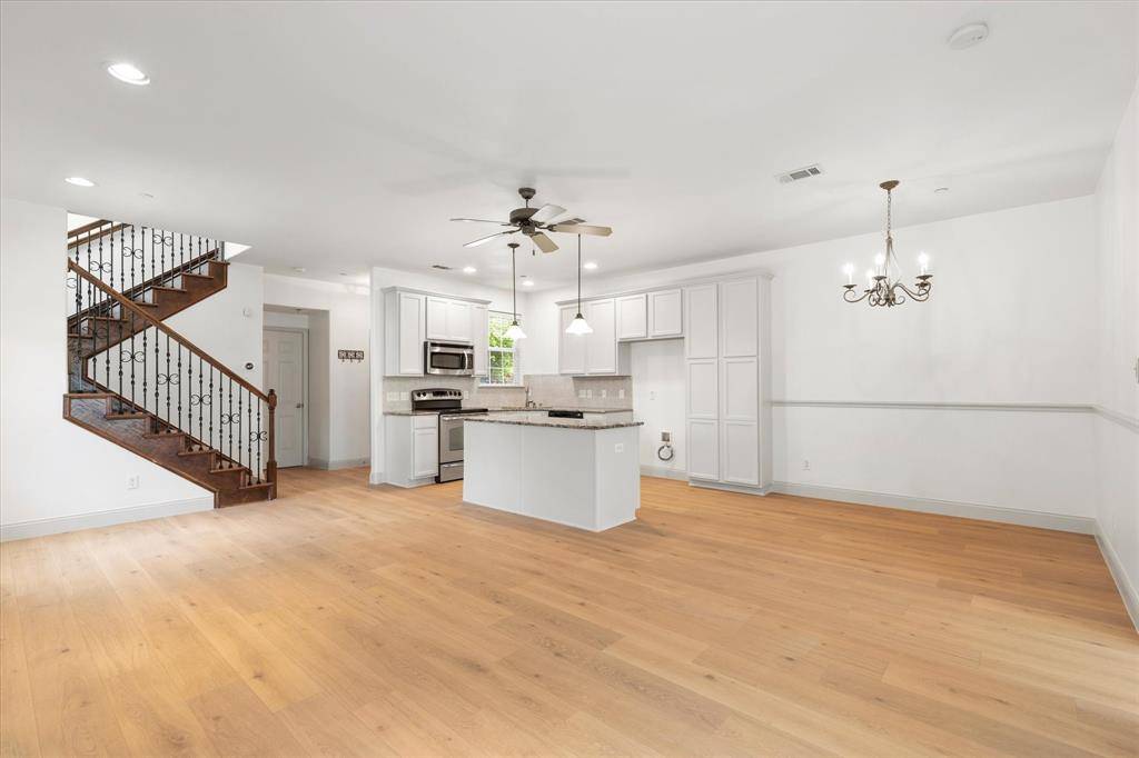 706 S Jupiter Road #1101, Allen, TX 75002