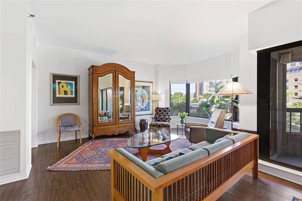 3030 Mckinney Avenue #203, Dallas, TX 75204