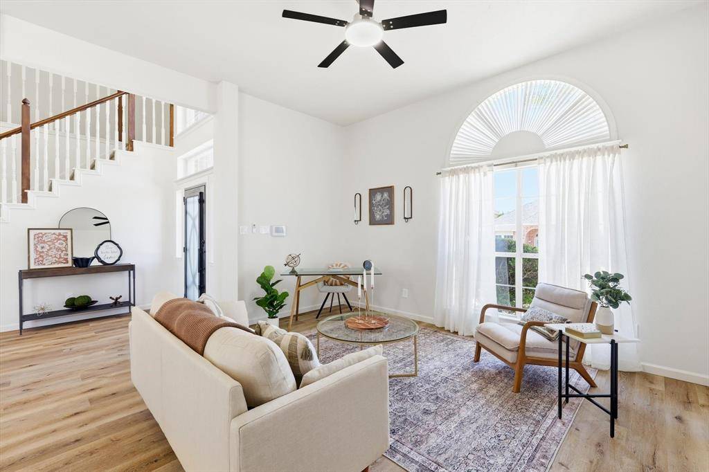 5028 Lake Vista Drive, The Colony, TX 75056