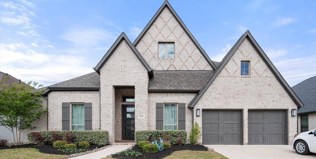 2829 Midlake Drive, Midlothian, TX 76065