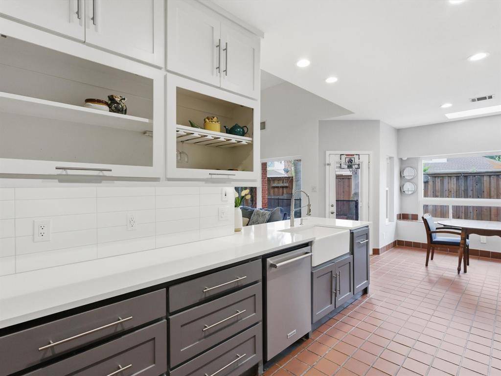 851 Chalfont Place, Coppell, TX 75019