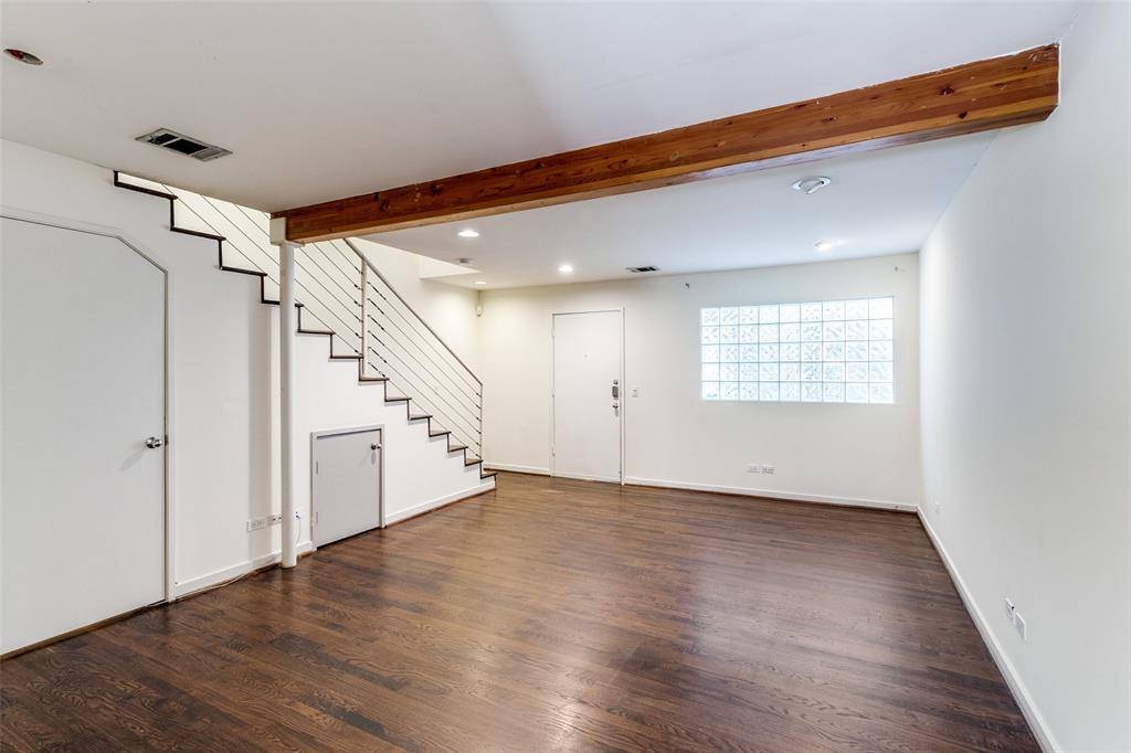 4134 Travis Street #17, Dallas, TX 75204