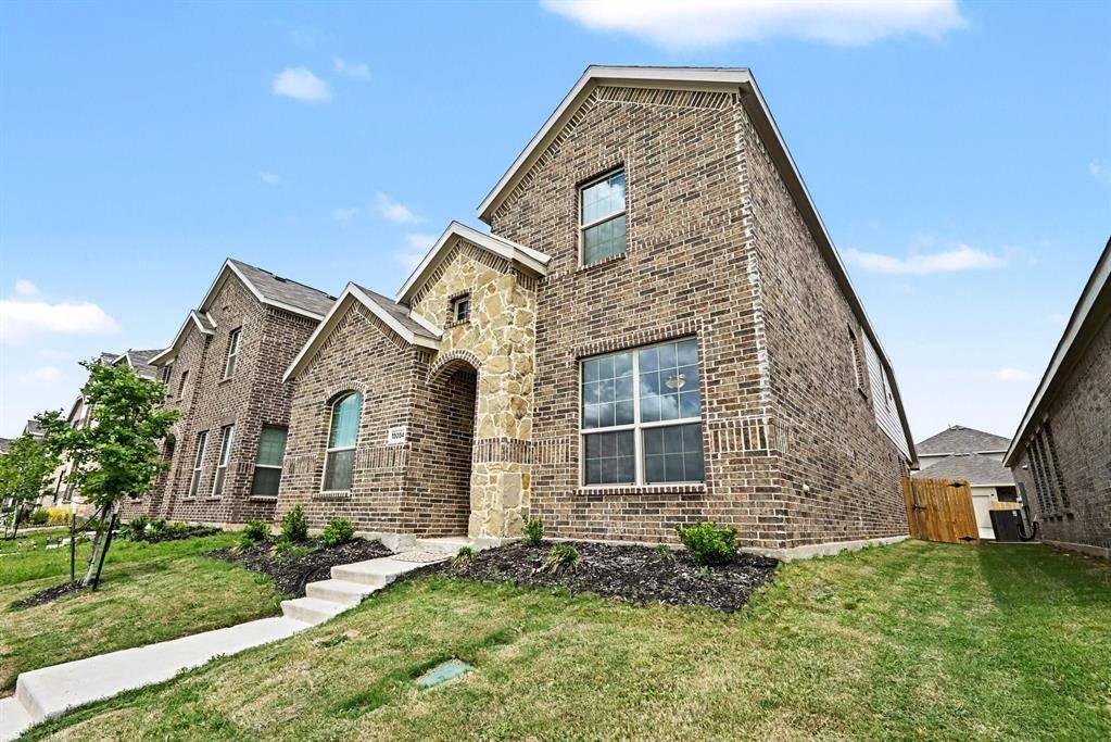 10004 Thornapple Road, Fort Worth, TX 76179