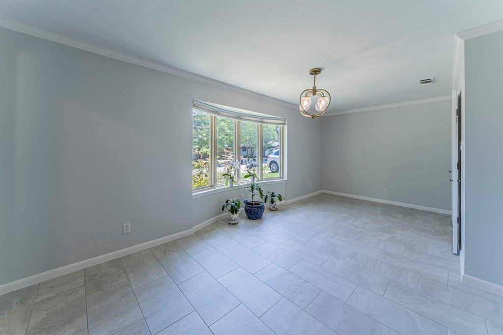 2422 Greenwood Drive, Grand Prairie, TX 75050