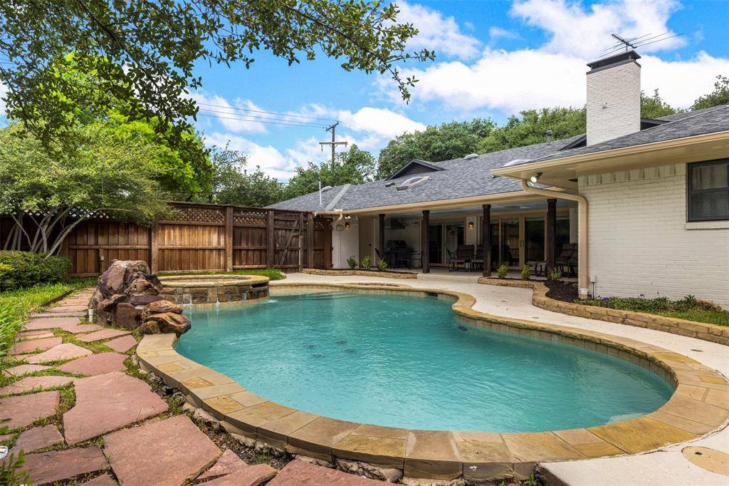 4606 Heatherbrook Drive, Dallas, TX 75244