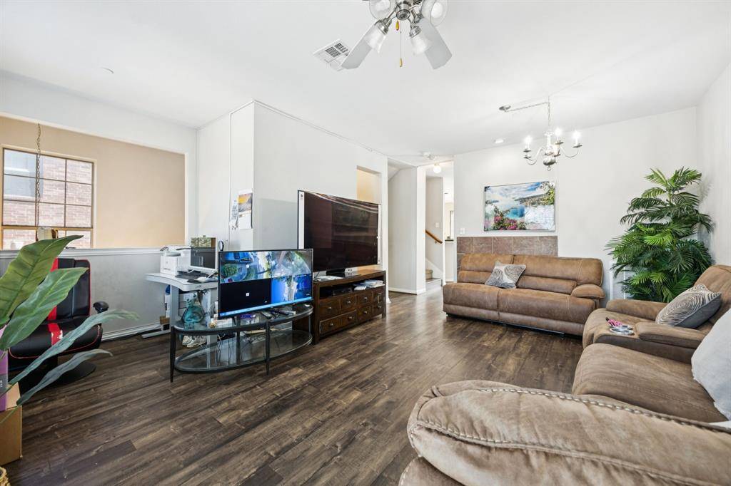 2564 Chambers Drive, Lewisville, TX 75067