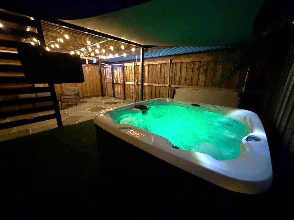 5912 Harvest Hill Road, Dallas, TX 75230