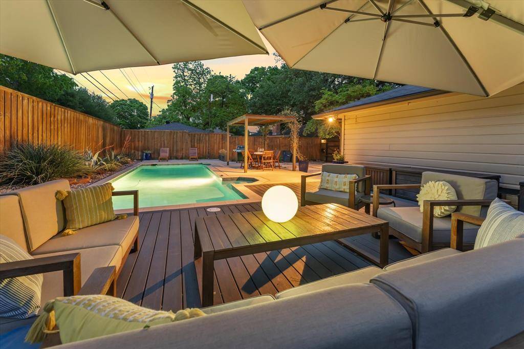 6275 Saratoga Circle, Dallas, TX 75214