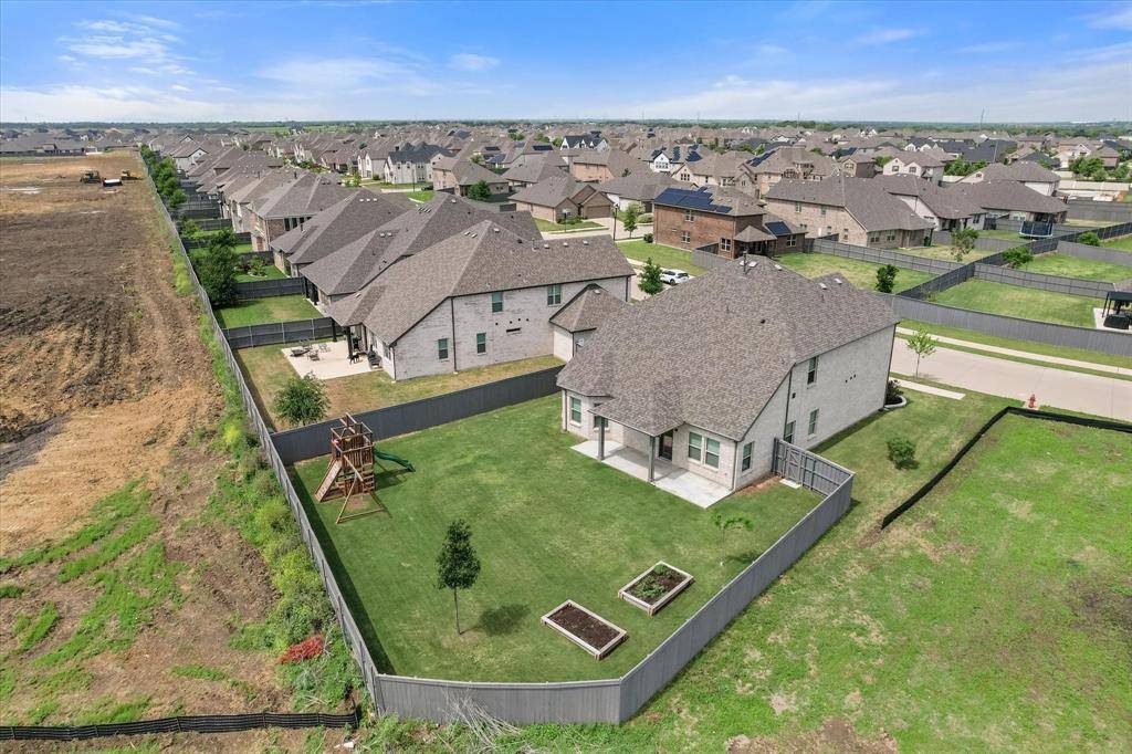 6910 Prairieside Trail, Venus, TX 76084