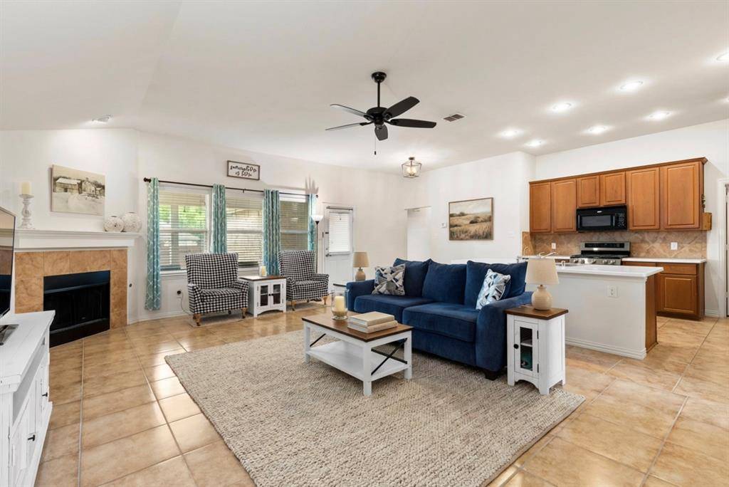 901 Langford Court, Anna, TX 75409