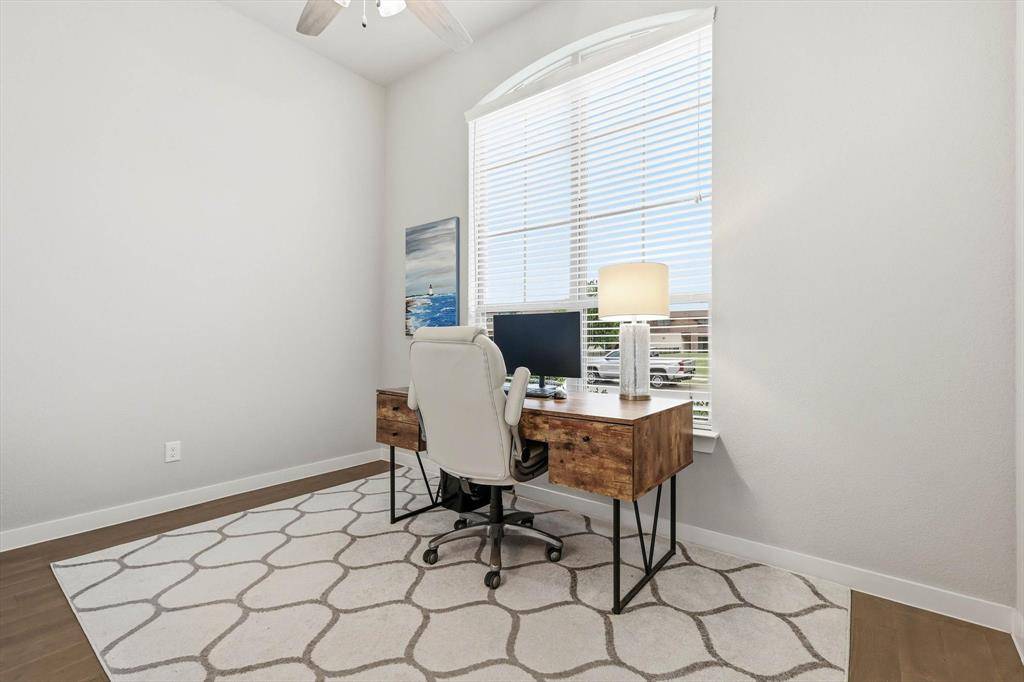 812 Hawks Way, Argyle, TX 76226