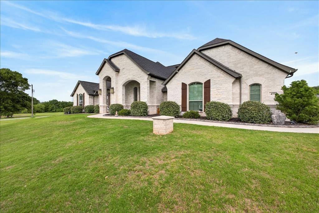 455 Christian Way, Azle, TX 76020