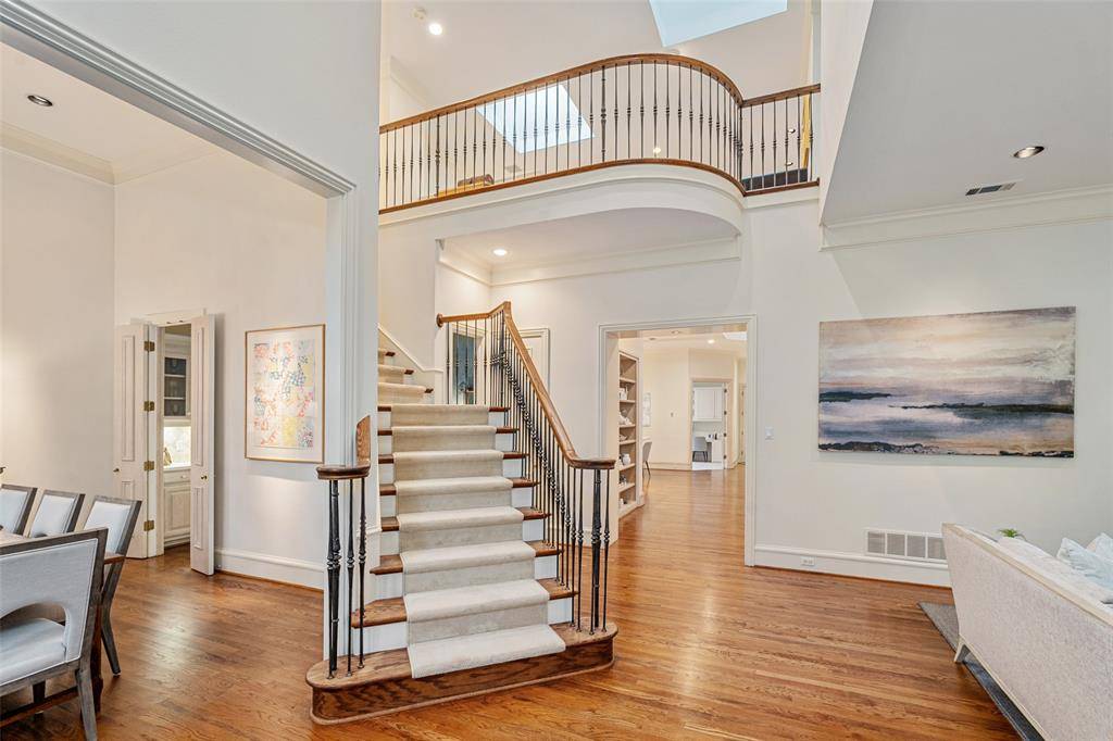 6 Glenheather Court, Dallas, TX 75225